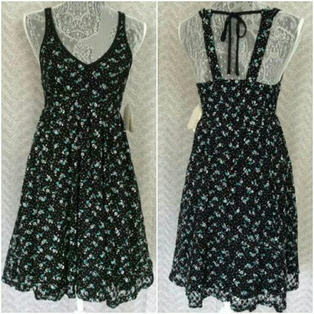 Altar'd State Tie Back XS